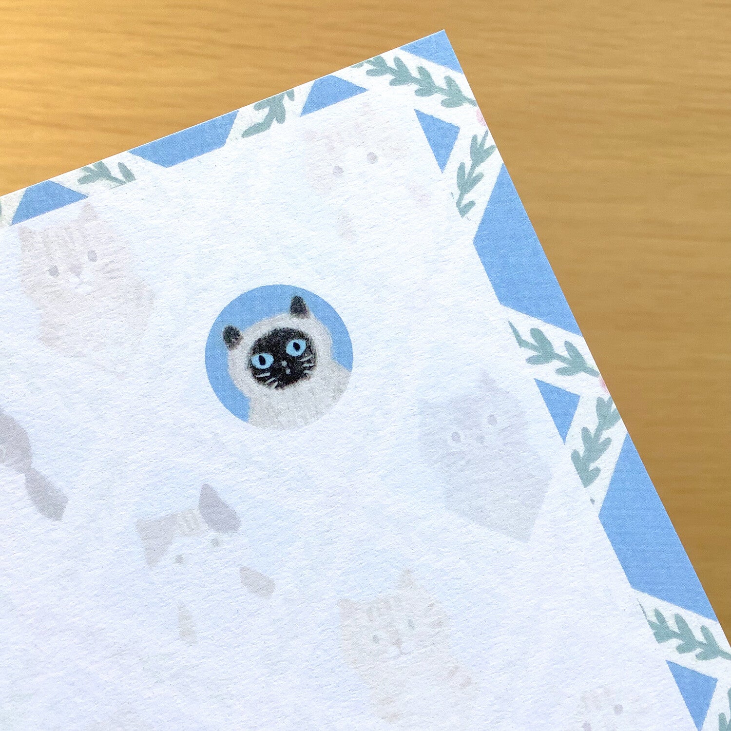 4Legs Postcard: Cat Faces
