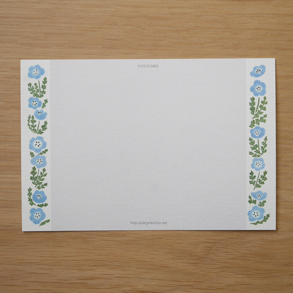 4Legs Postcard: Cream Kitten