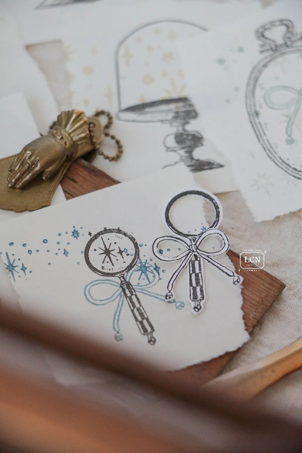 LCN Design Studio: Magnifying Glass Stamp