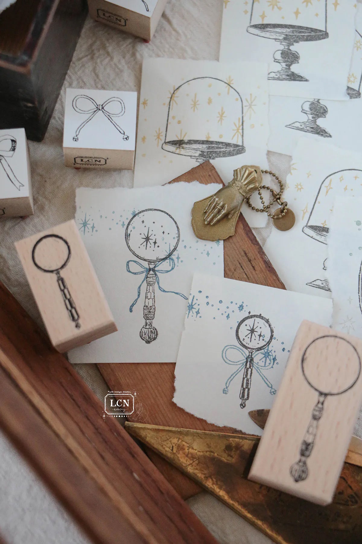 LCN Design Studio: Magnifying Glass Stamp