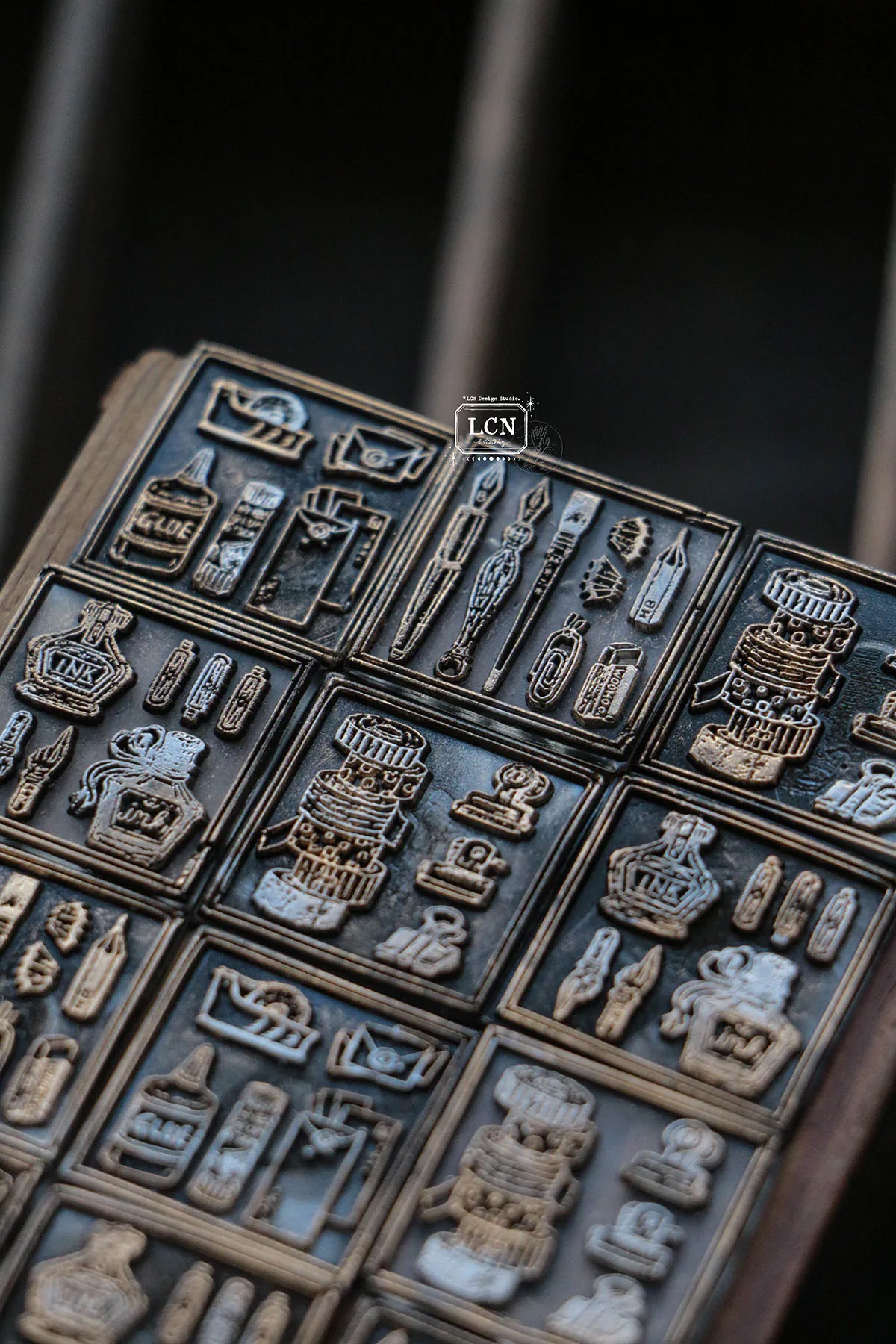 LCN Design Studio:Stationery Tile 5 - 8 Wax Seal Stamps