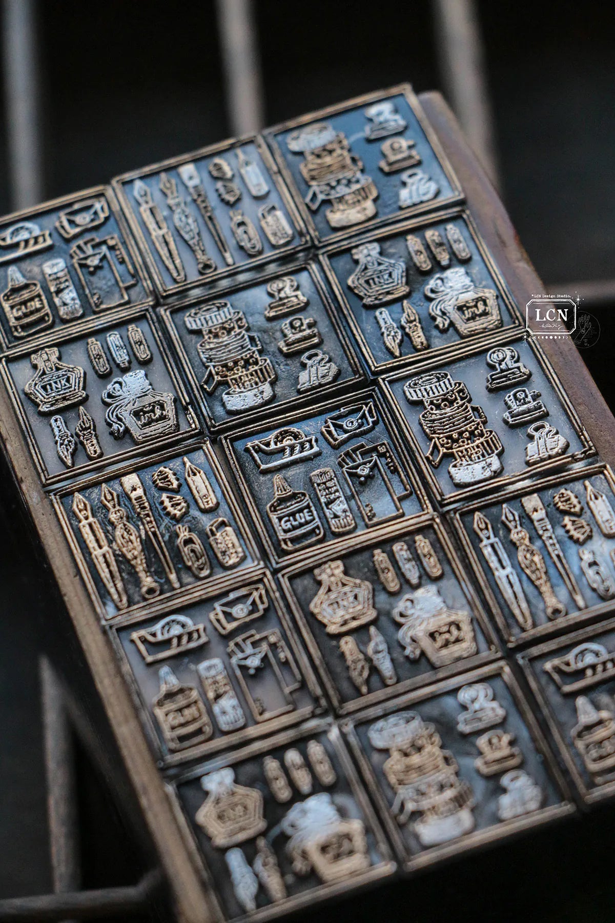 LCN Design Studio:Stationery Tile 5 - 8 Wax Seal Stamps