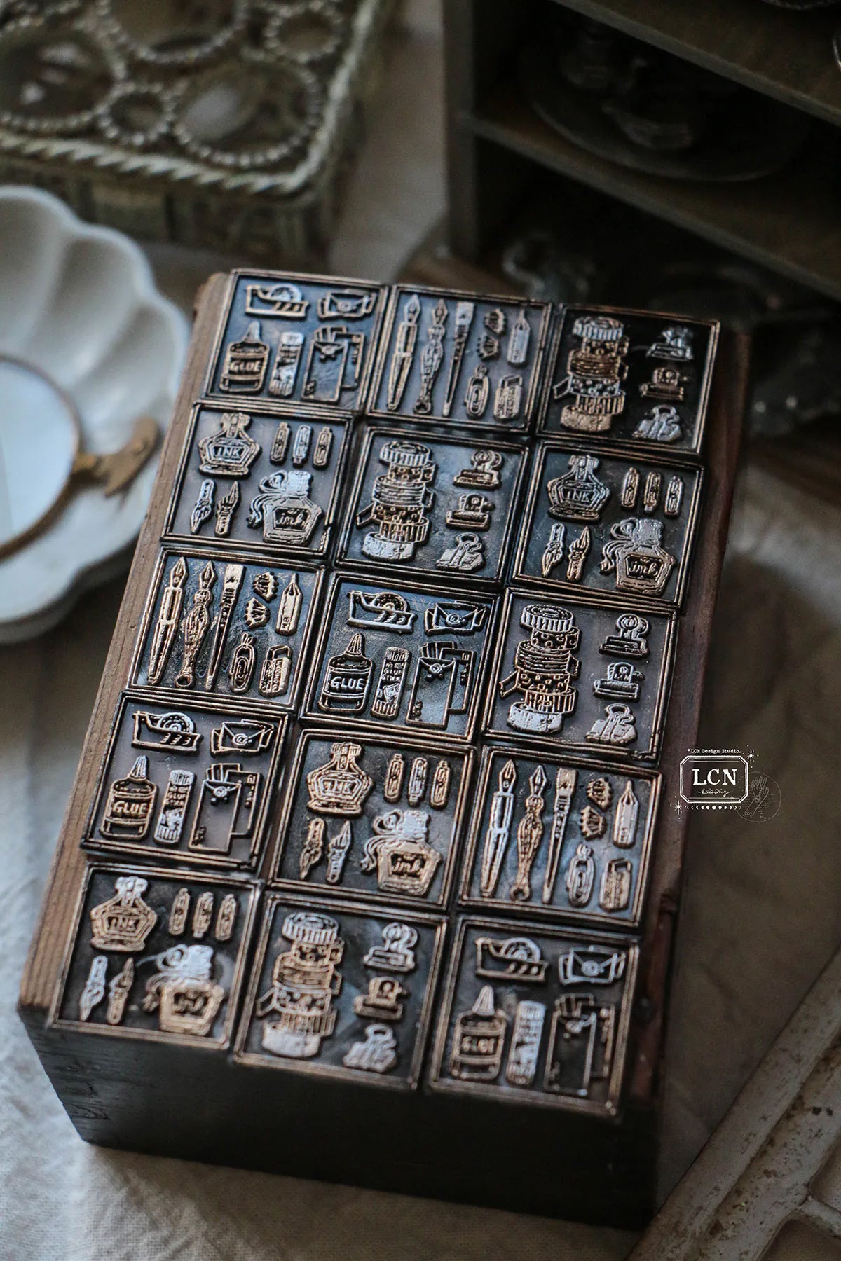 LCN Design Studio:Stationery Tile 5 - 8 Wax Seal Stamps