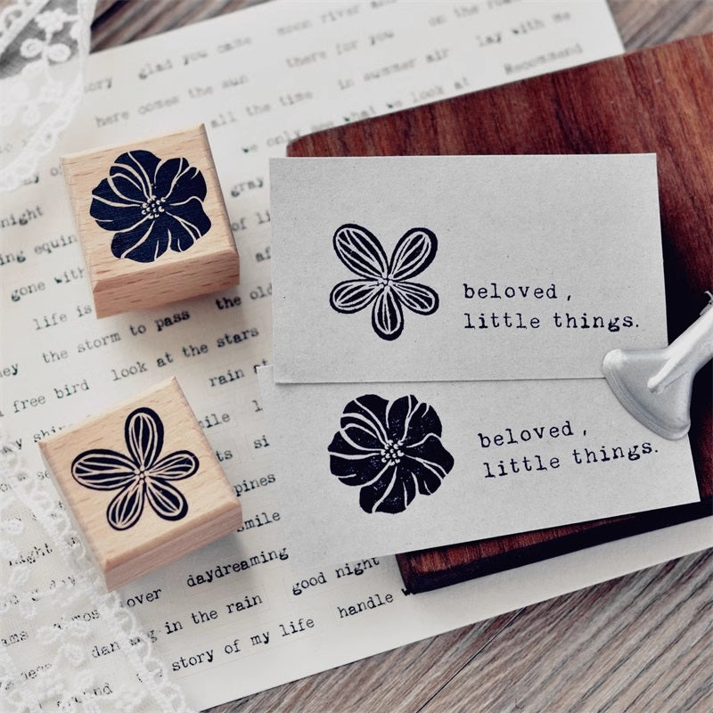 Maru Stationery: Little Flowers Rubber Stamp