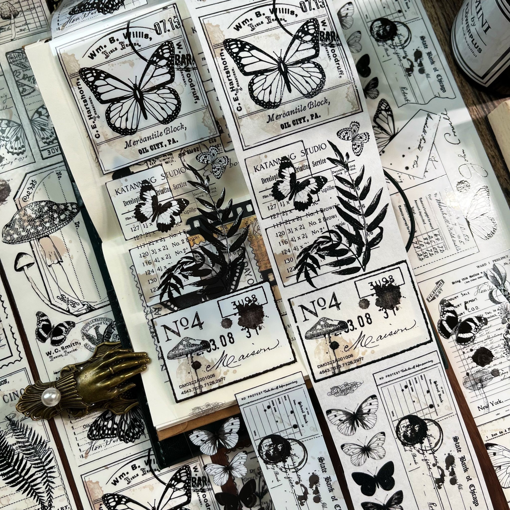 Yier Masking Tape: Butterfly and Letter