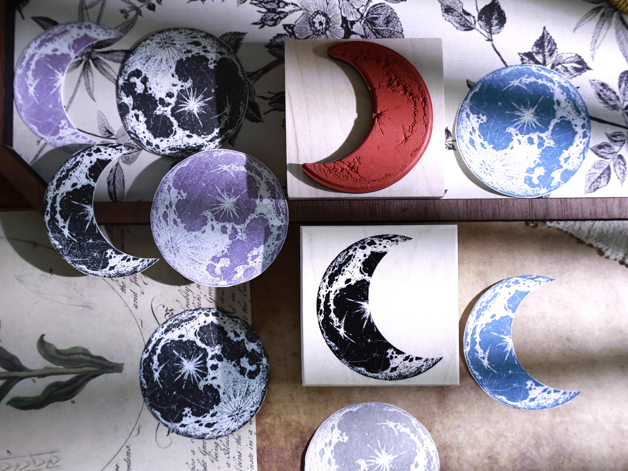 Yier Rubber Stamp: Moon