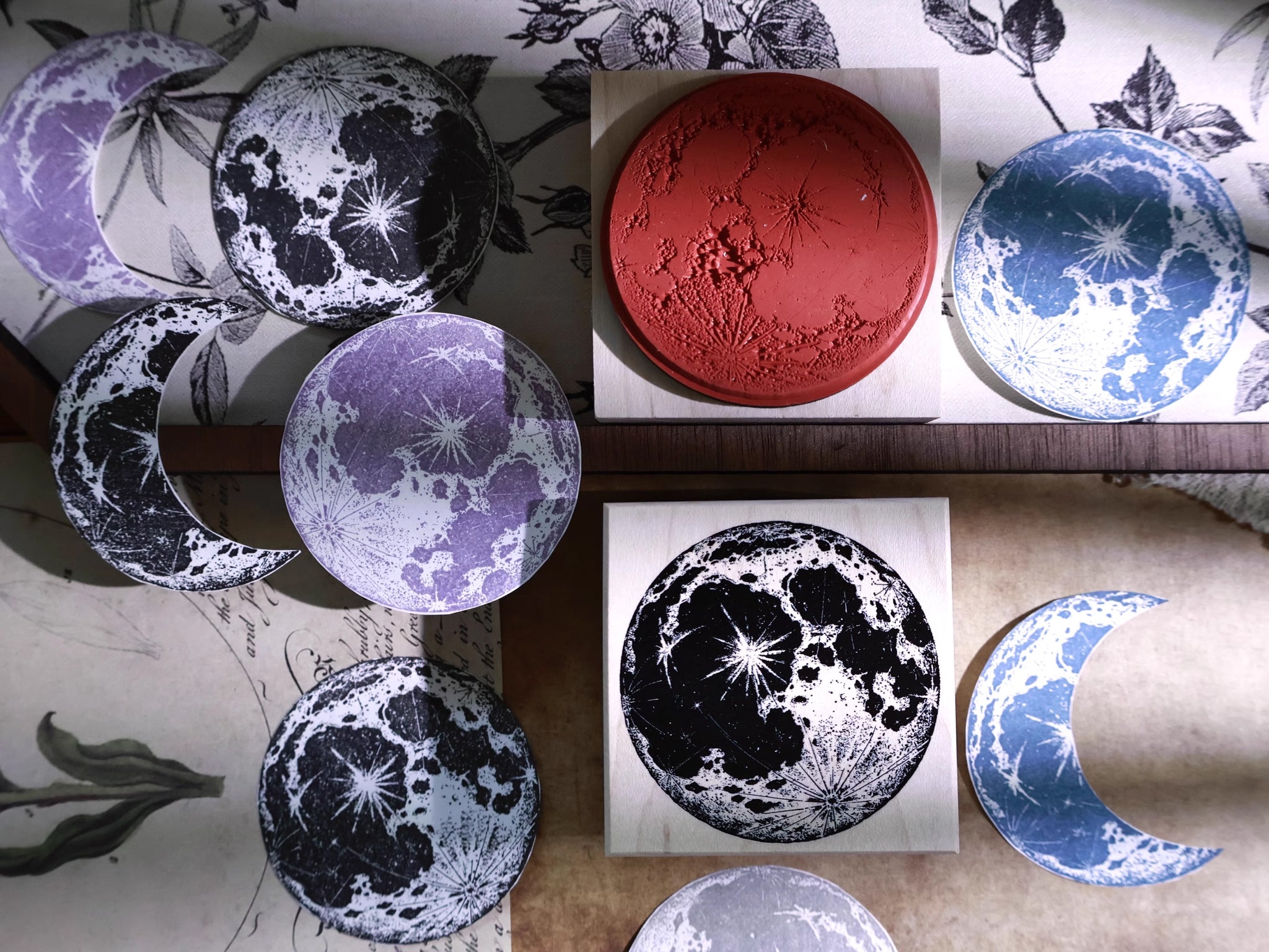 Yier Rubber Stamp: Moon