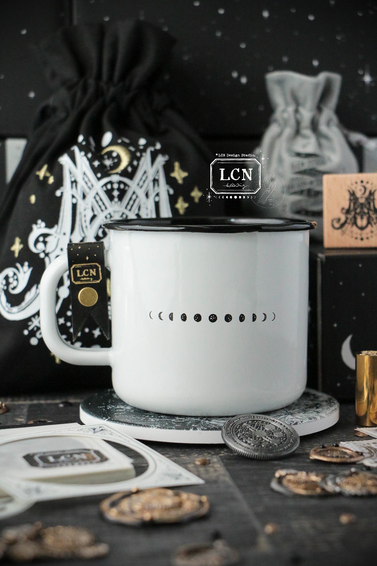 LCN Design Studio: Box of the Moon