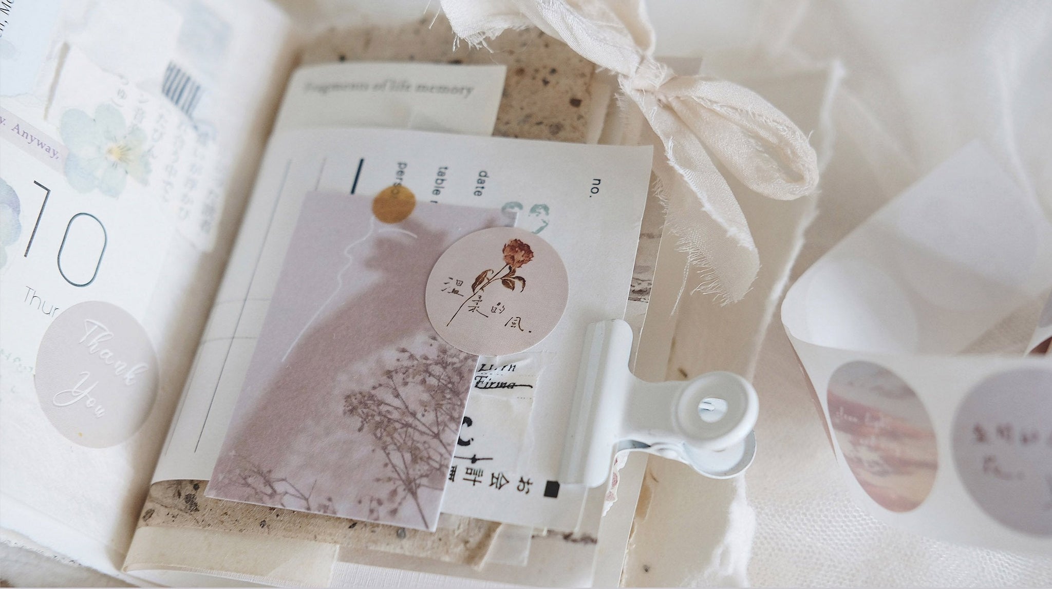 Freckles Tea Sticker Seals: Leaf and Petal