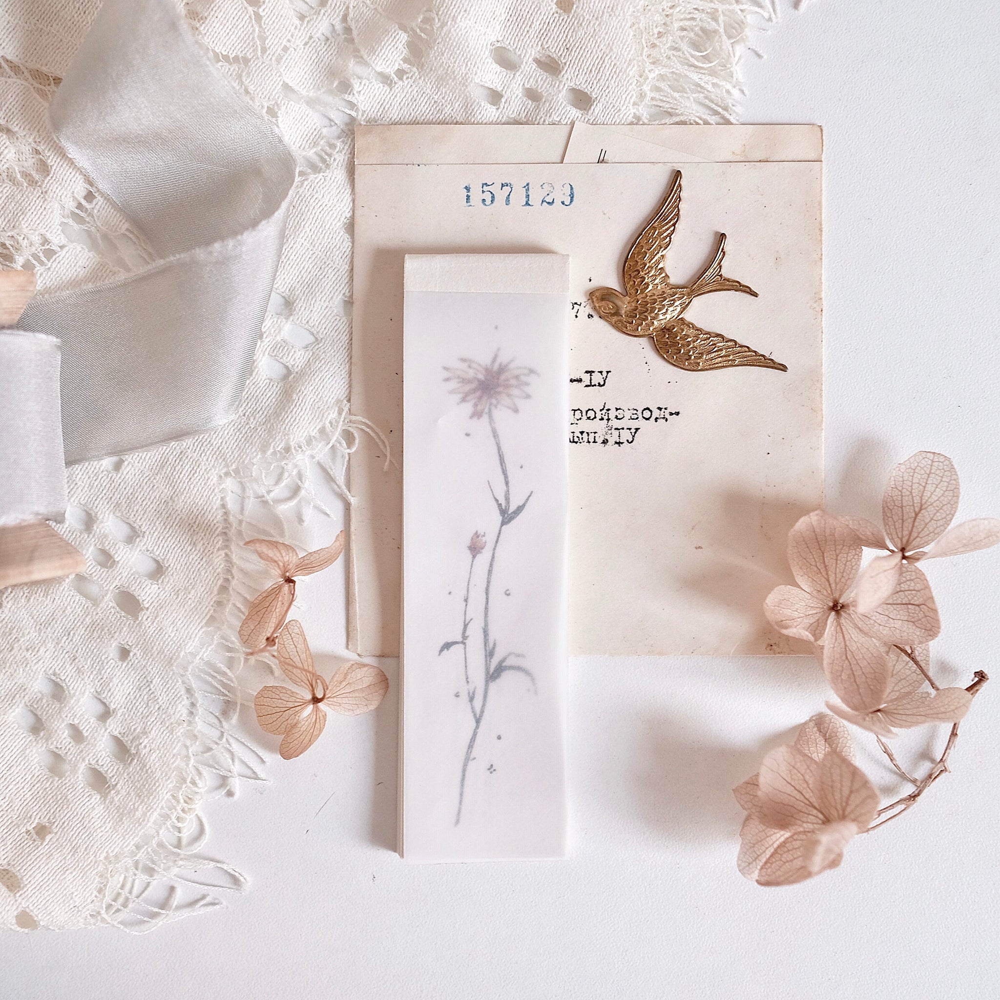 Freckles Tea Mini Memo: Floral Illustration
