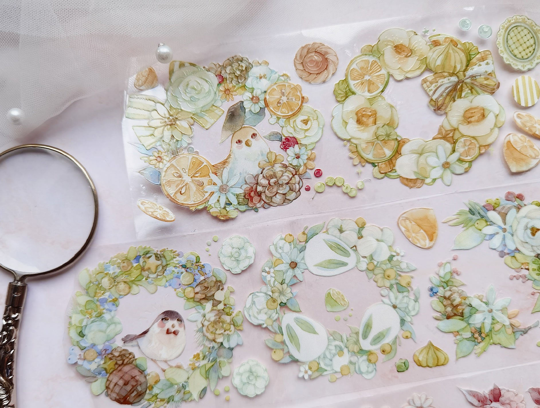 Komos Museum Tape: Birds & Wreaths