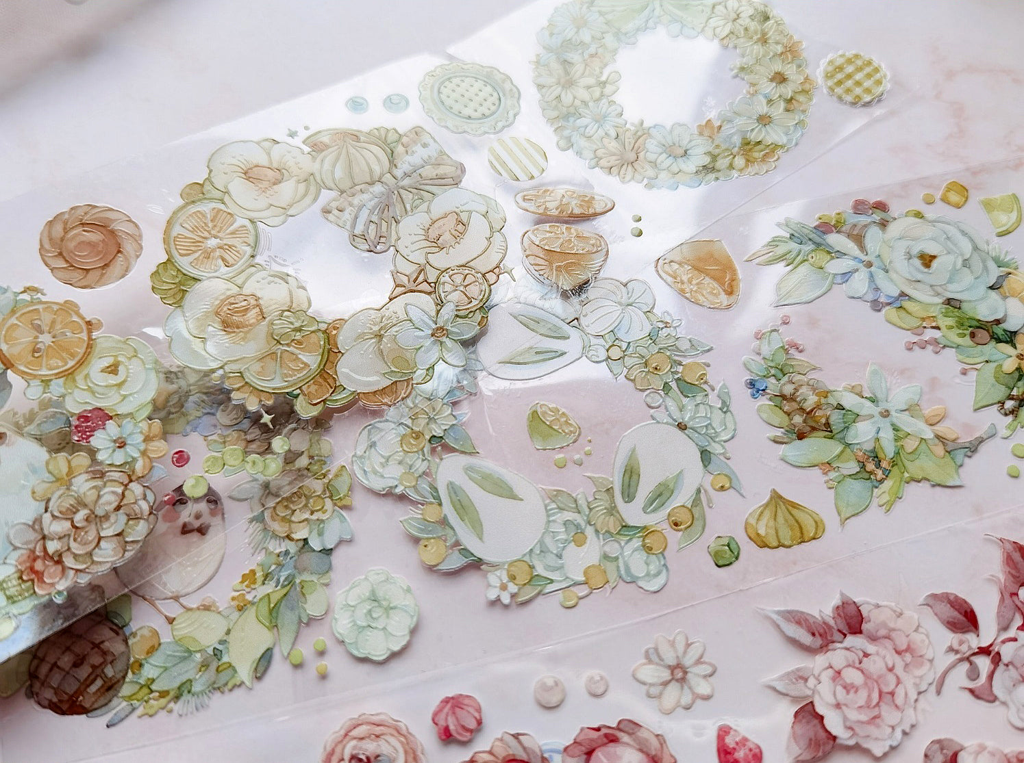 Komos Museum Tape: Birds & Wreaths