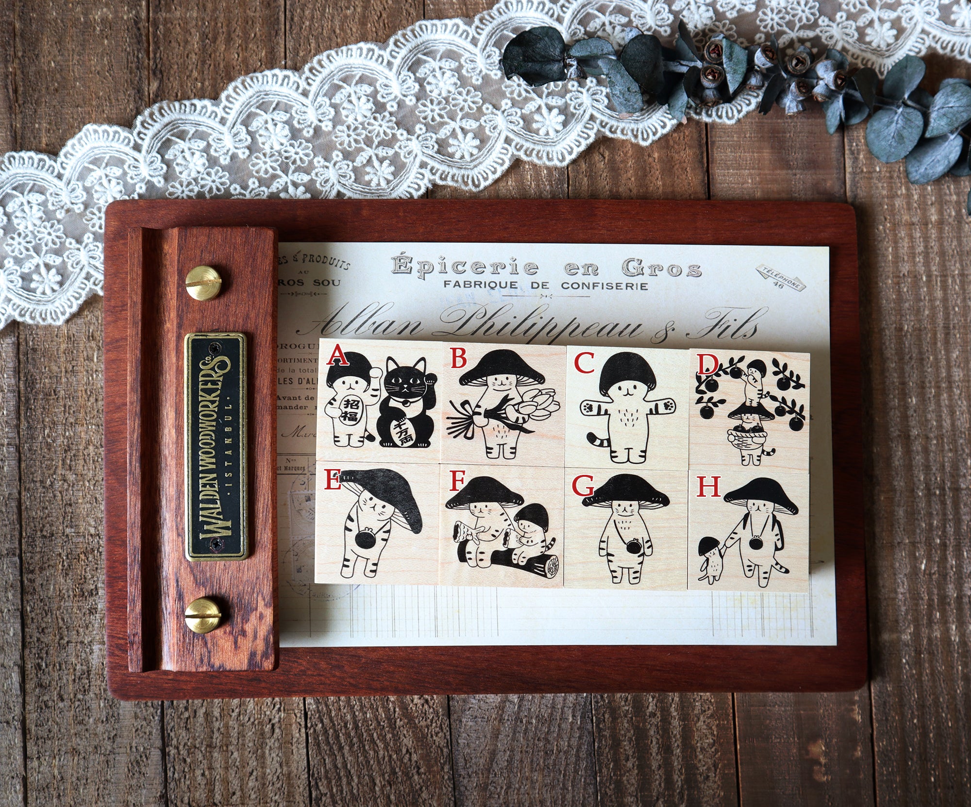 4Legs Rubber Stamp: Mushroom Cats A