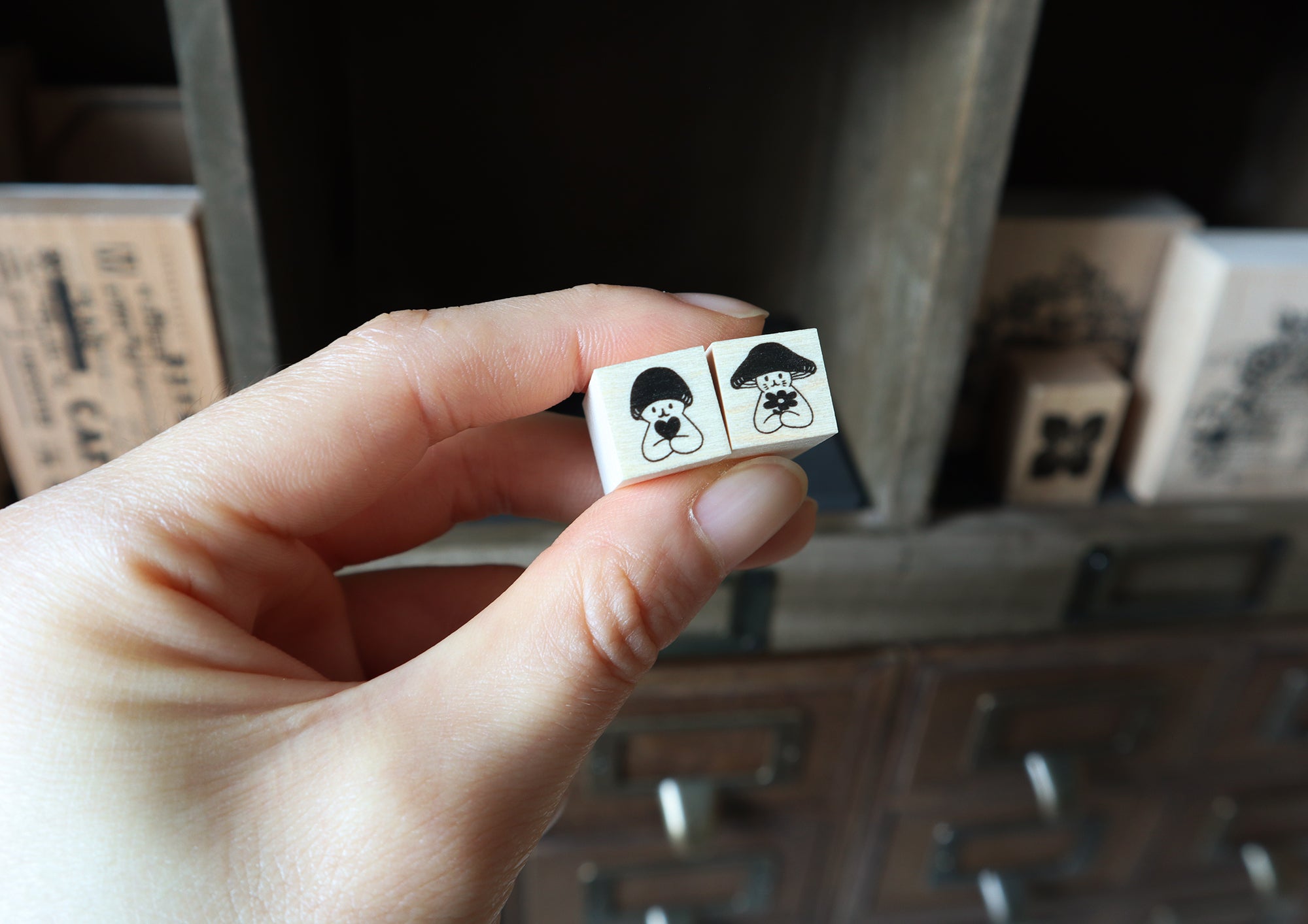 4Legs Rubber Stamp: Mushroom Cats B