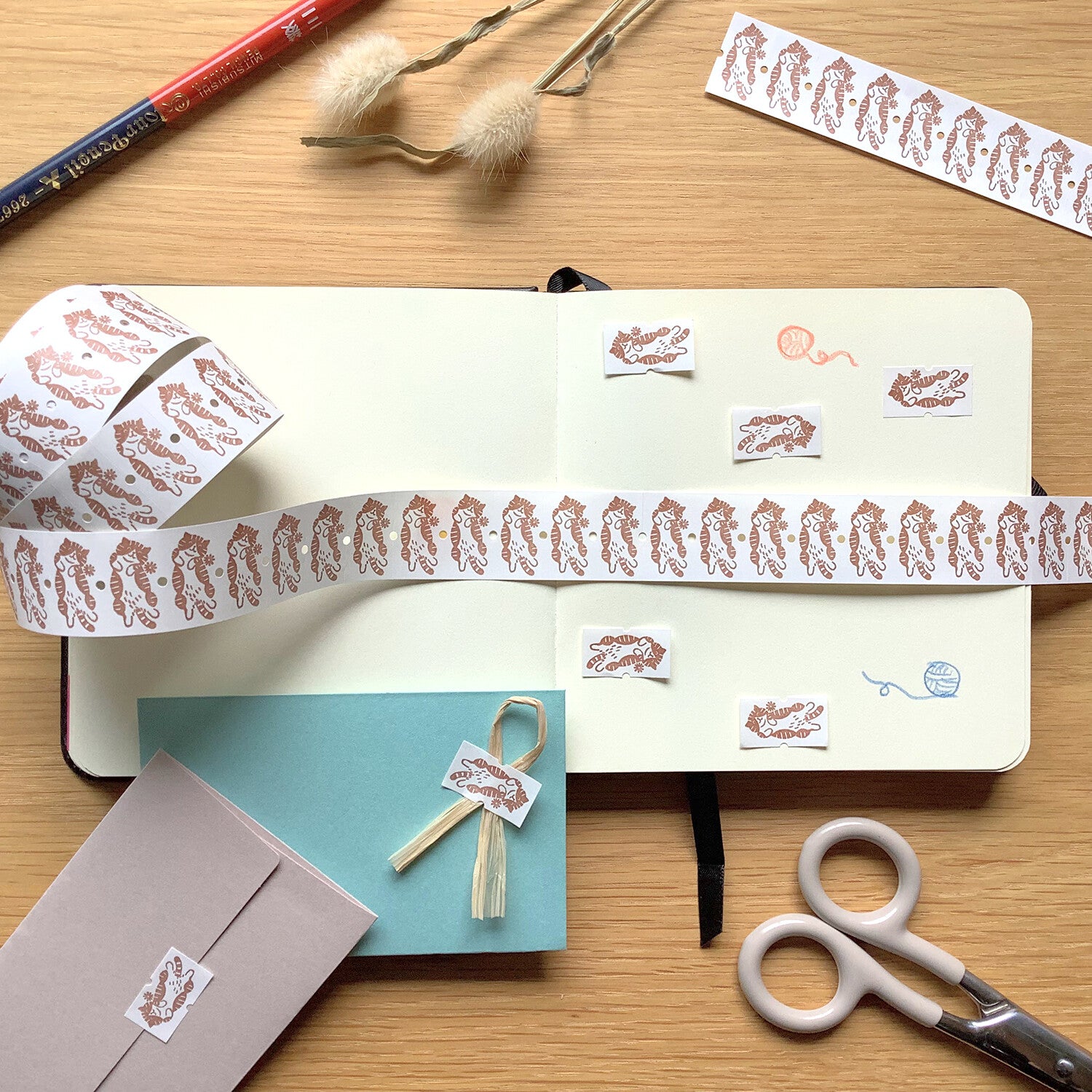 4Legs Sticker Roll: Cat Belly Scratch