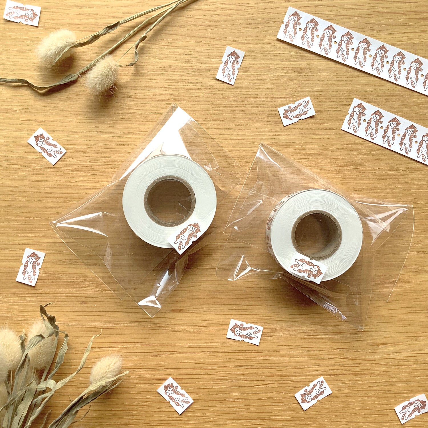 4Legs Sticker Roll: Cat Belly Scratch