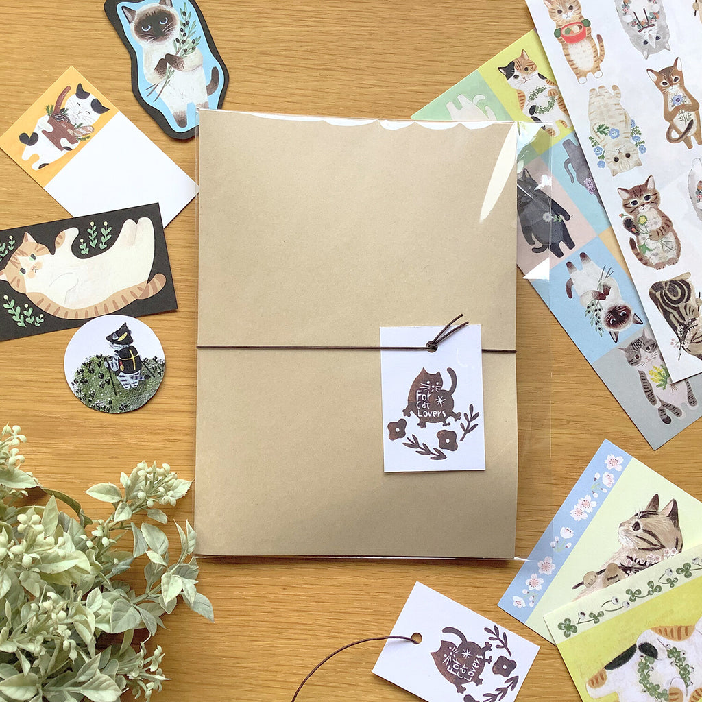 4Legs Paper Pack: Cats
