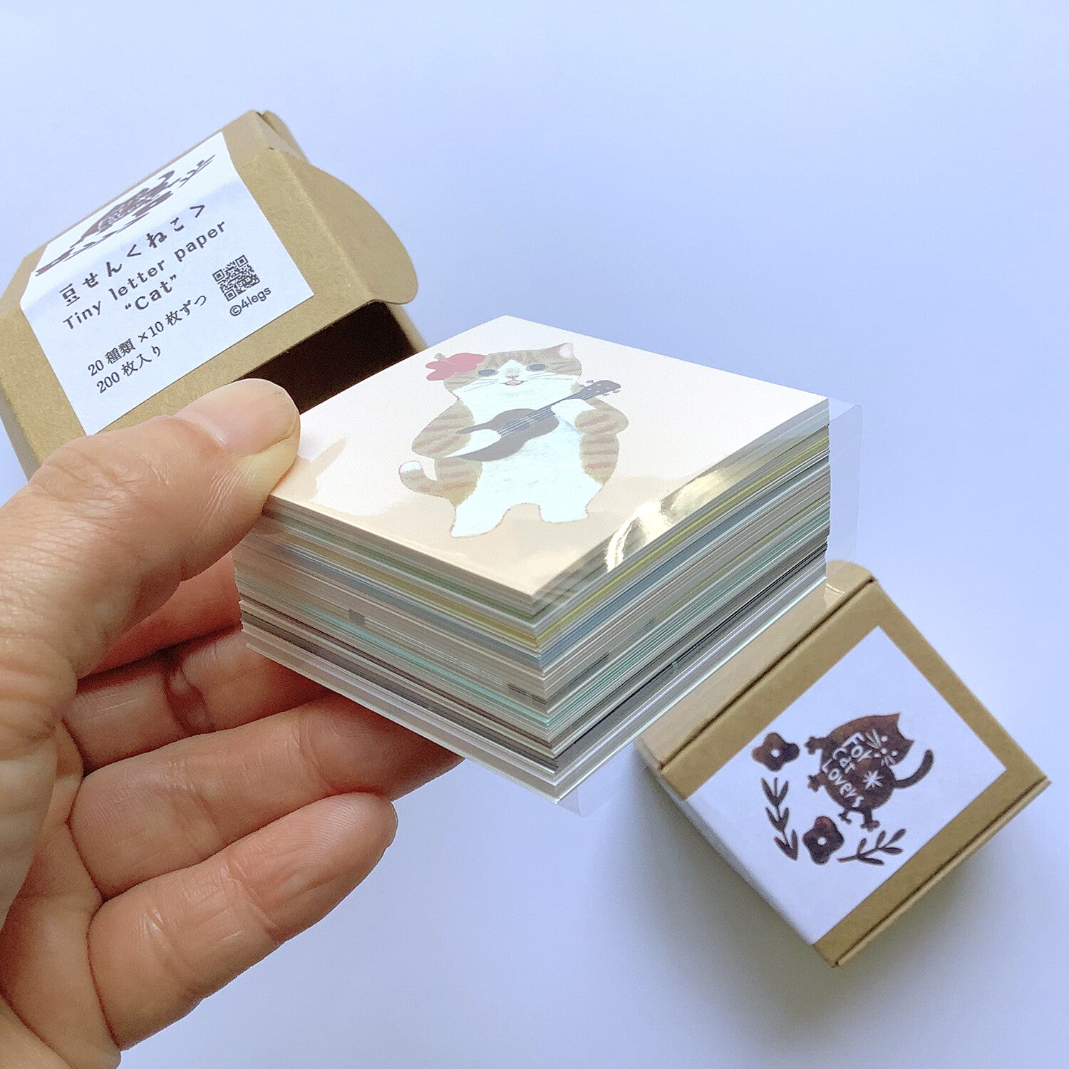 4Legs Tiny Letter Paper: Cats