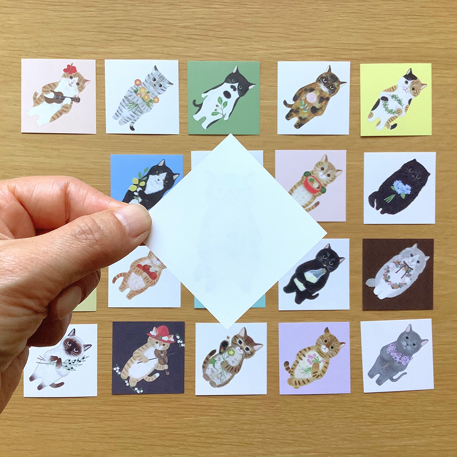 4Legs Tiny Letter Paper: Cats