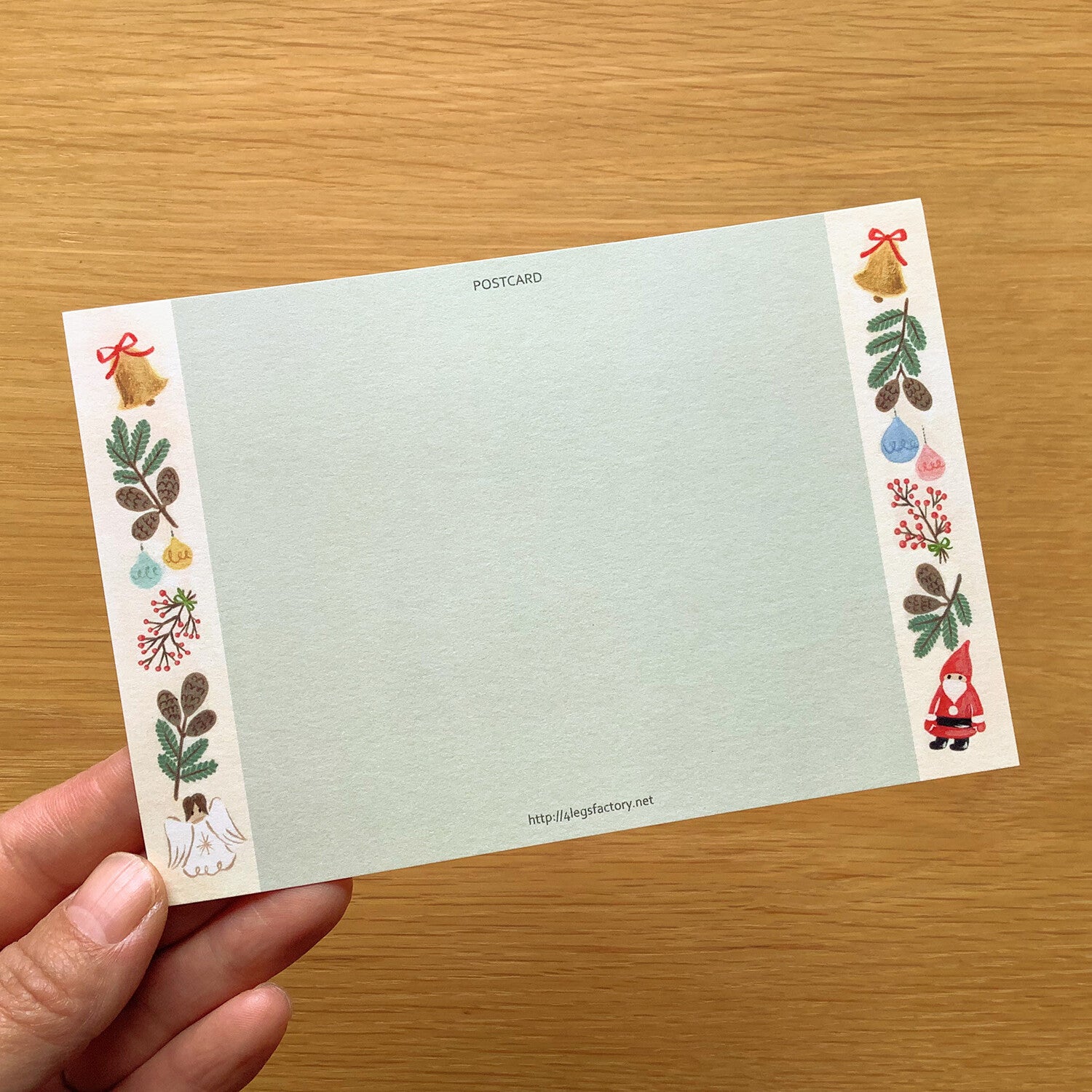 4Legs Postcard: Christmas Gift Giving Cat