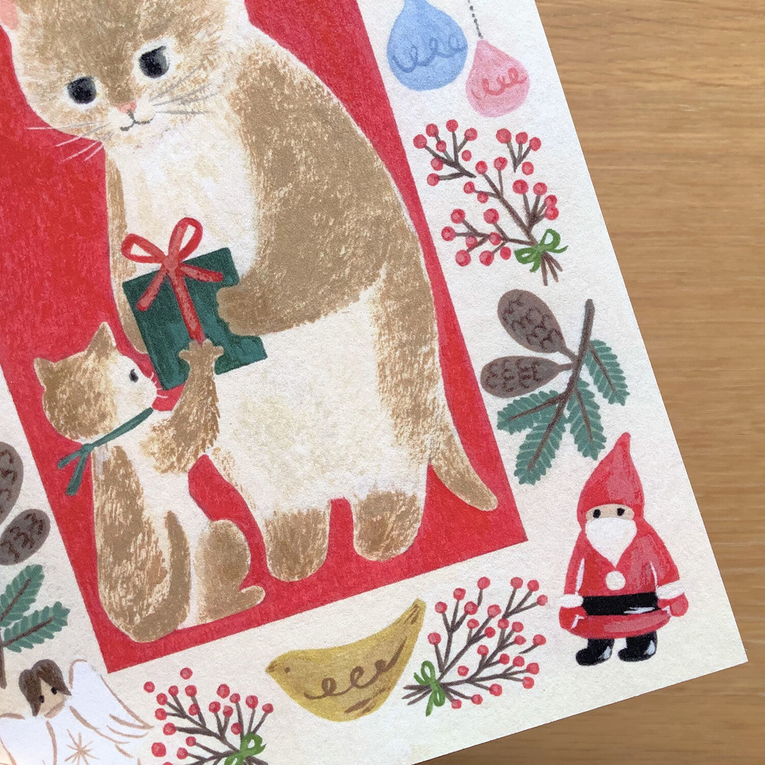 4Legs Postcard: Christmas Gift Giving Cat