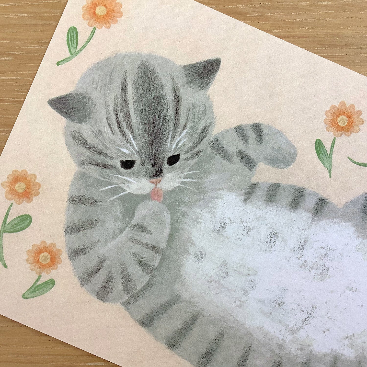 4Legs Postcard: Licking Paws