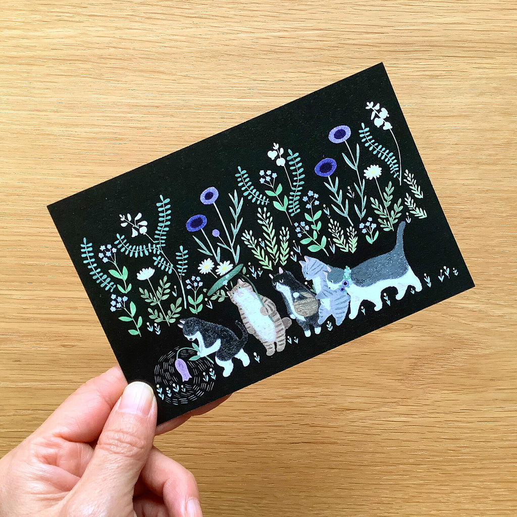 4Legs Postcard: Welcome to the Land of Cats