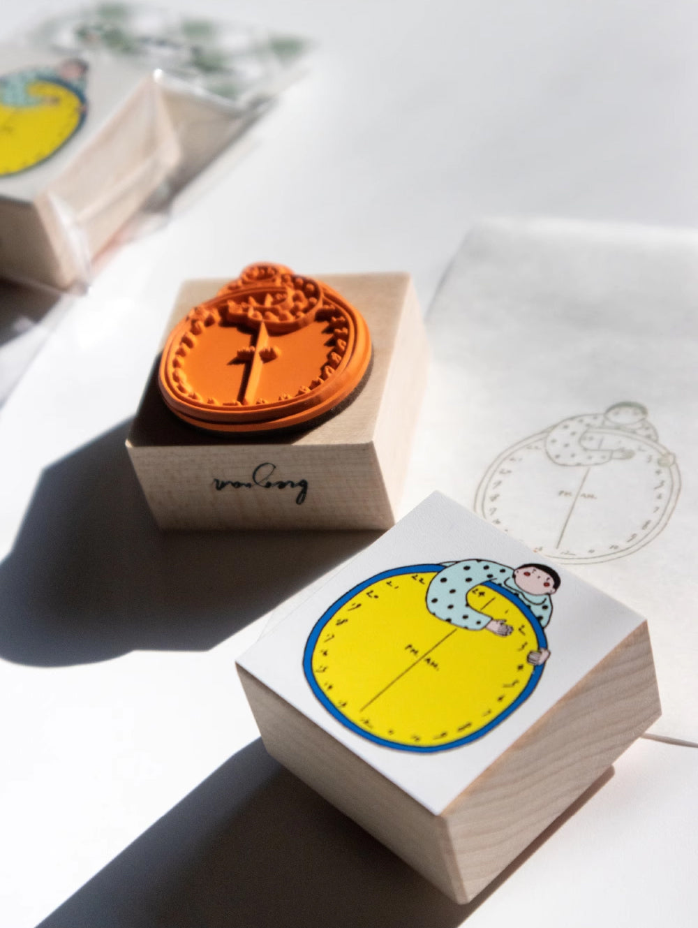 Hug A Clock Bieguan Rubber Stamp: Hug the Clock – Papergame