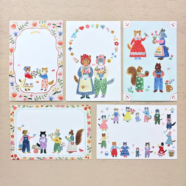 Cozyca Postcards Booklet: Little Fluffy Friends
