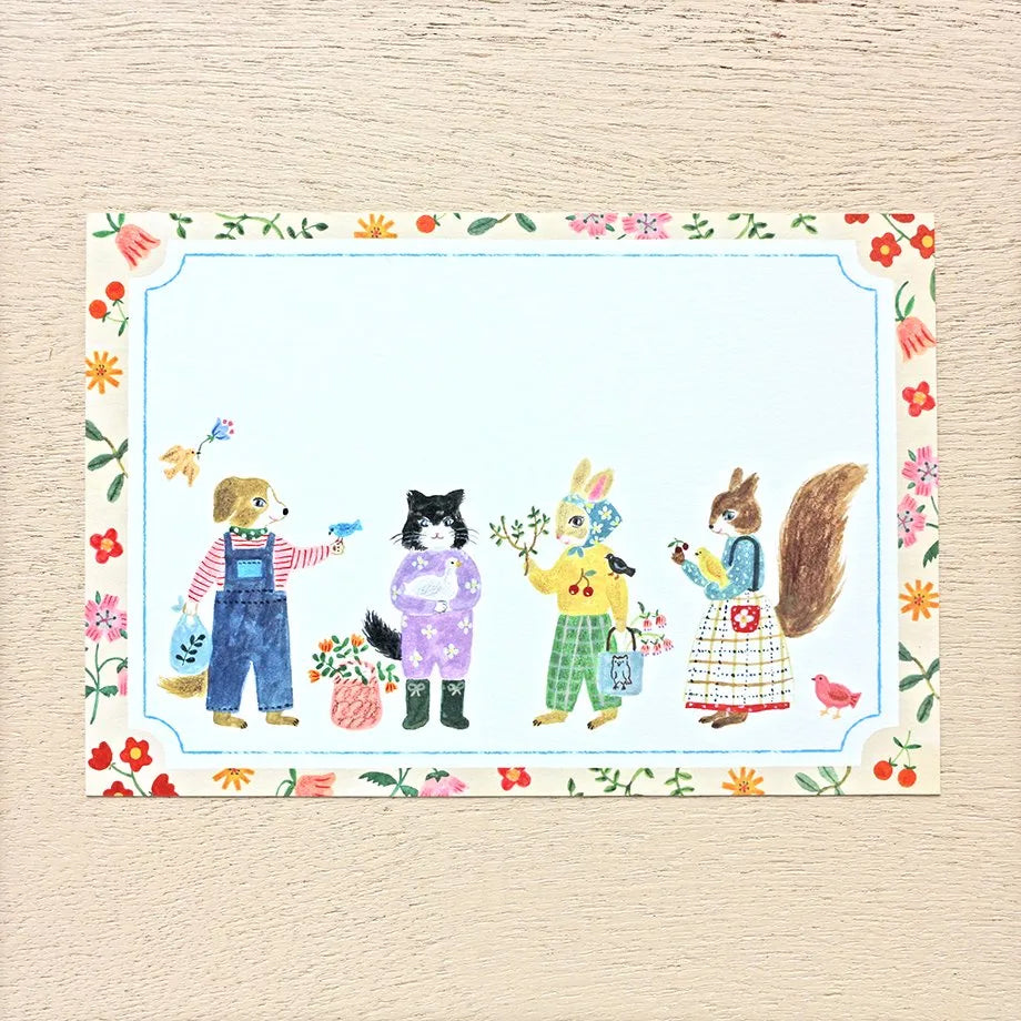 Cozyca Postcards Booklet: Little Fluffy Friends