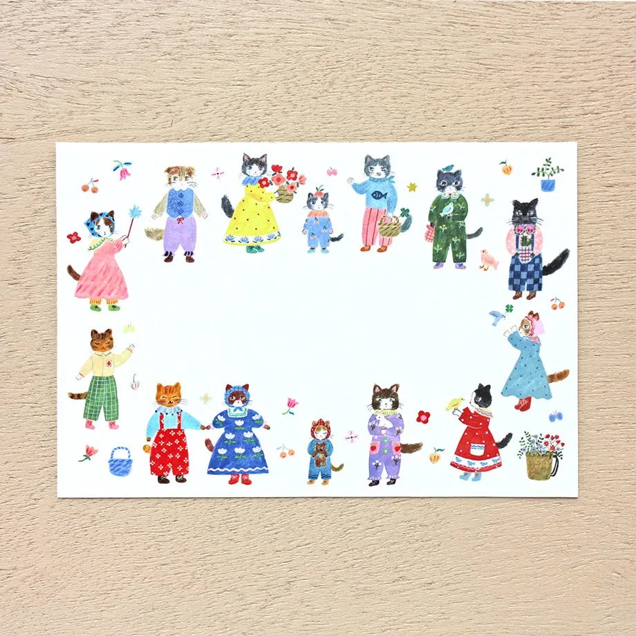 Cozyca Postcards Booklet: Little Fluffy Friends