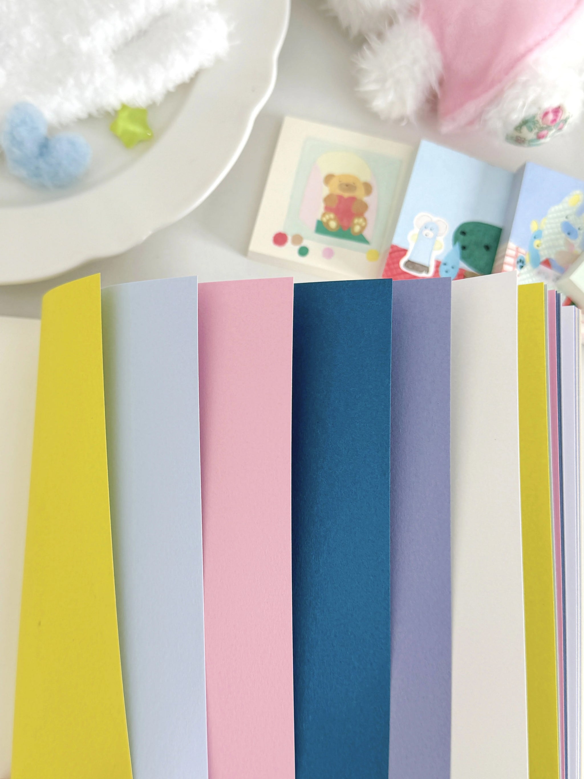 Lacreme Traveler's Notebook Insert: Assorted Colors