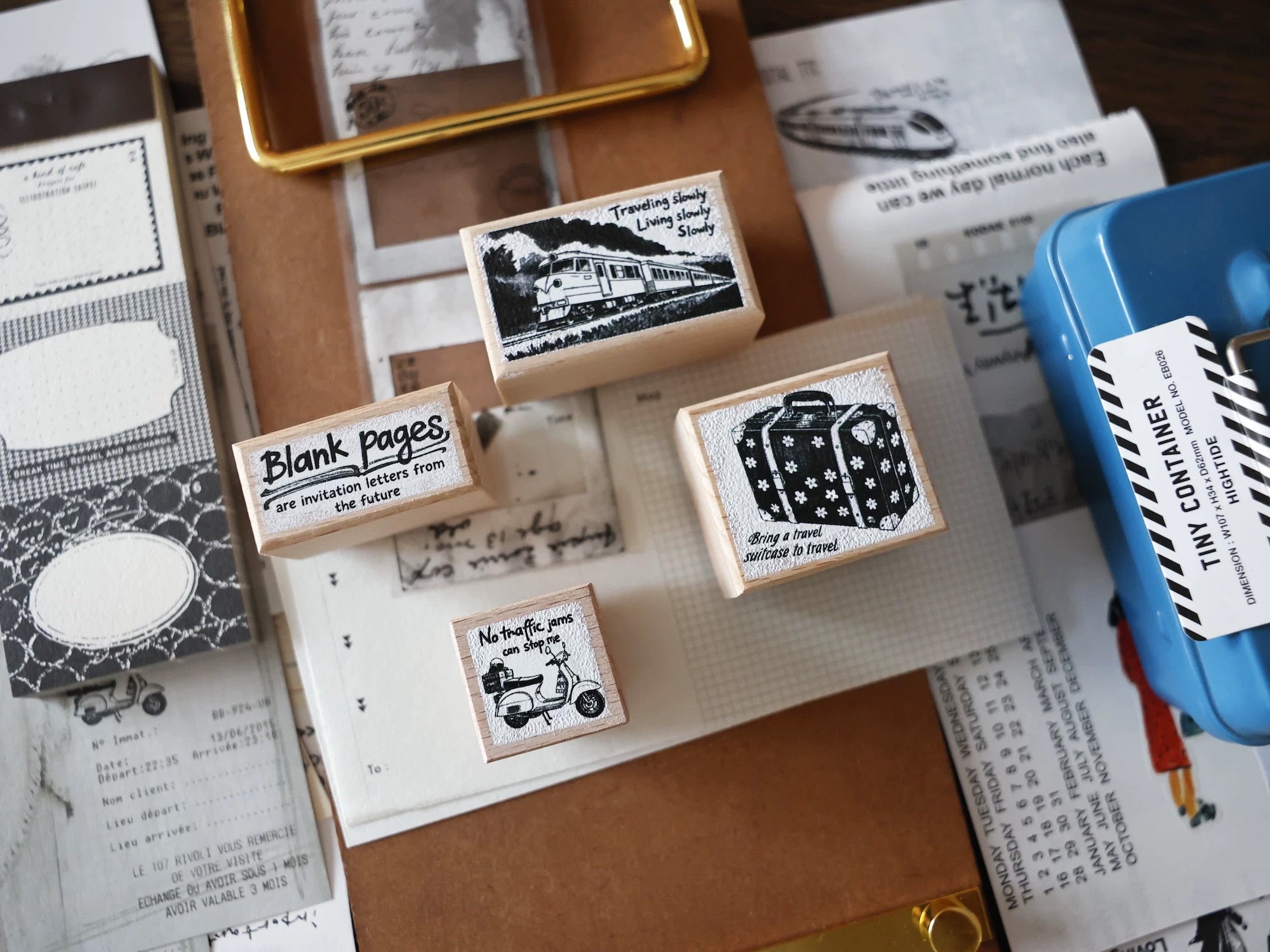 Two Raccoons Rubber Stamp: Travel the World