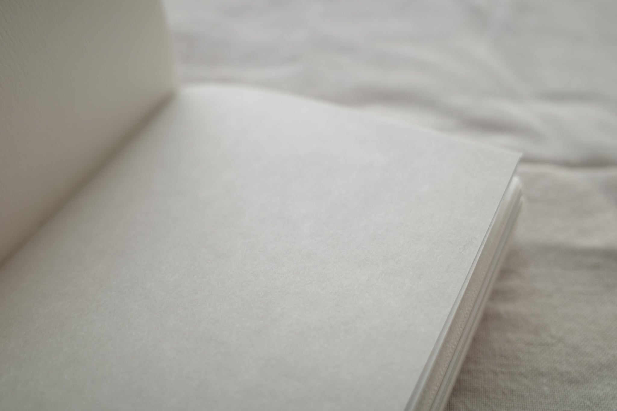 Hanen Studio: Mixed Paper Notebook (Ash Grey)