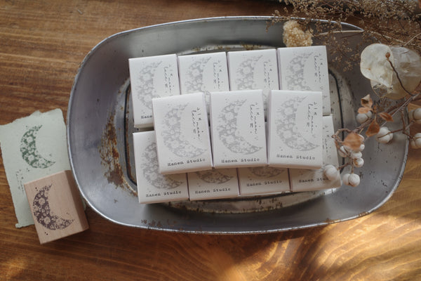 Hanen Studio: Lace Moon Rubber Stamp