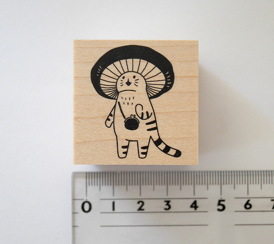 4Legs Rubber Stamp: Mushroom Cats B