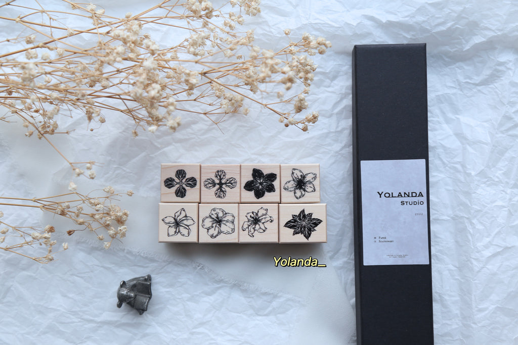 Yolanda Design Stamps Set: Small Flowers